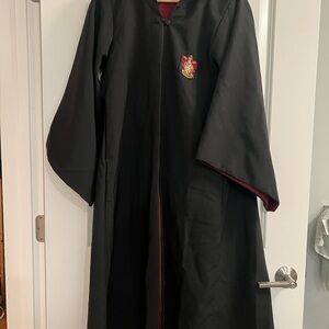 Universal Studios hogwarts Griffindo Black Wizard Robe with Red Lining